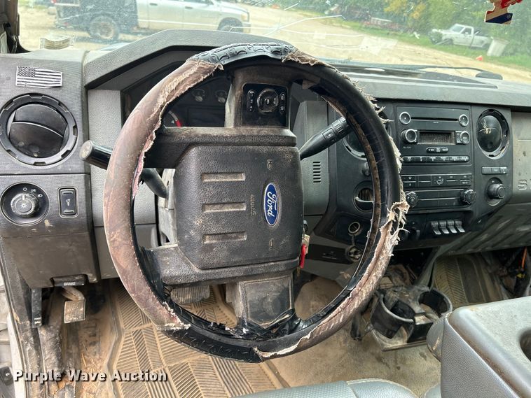 image for item NL9607 2012 Ford F550 Super Duty XL  flatbed truck