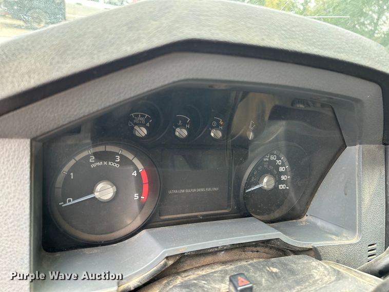 image for item NL9607 2012 Ford F550 Super Duty XL  flatbed truck