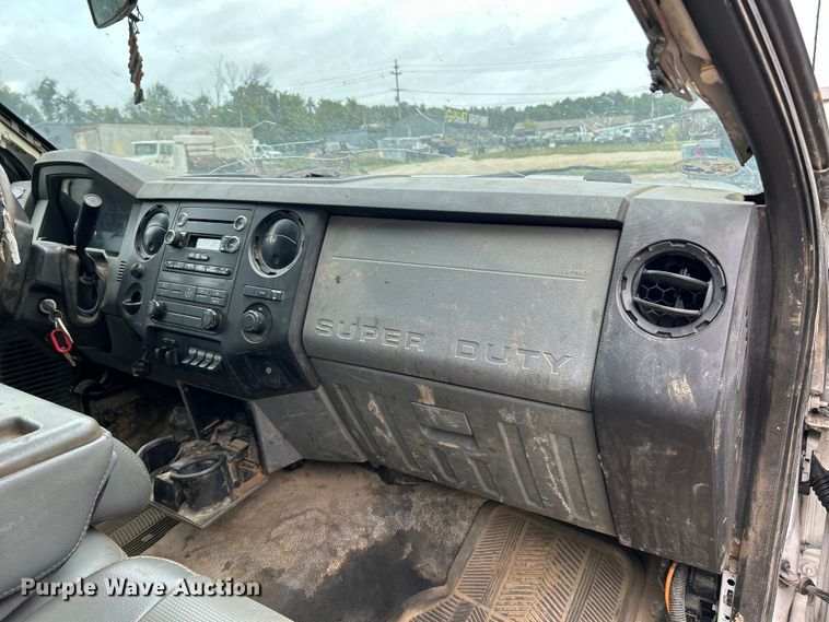 image for item NL9607 2012 Ford F550 Super Duty XL  flatbed truck