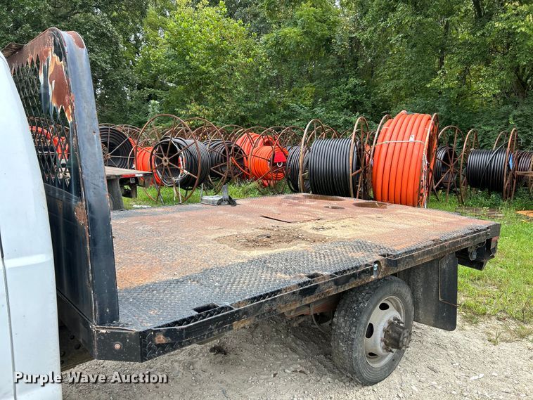 image for item NL9607 2012 Ford F550 Super Duty XL  flatbed truck