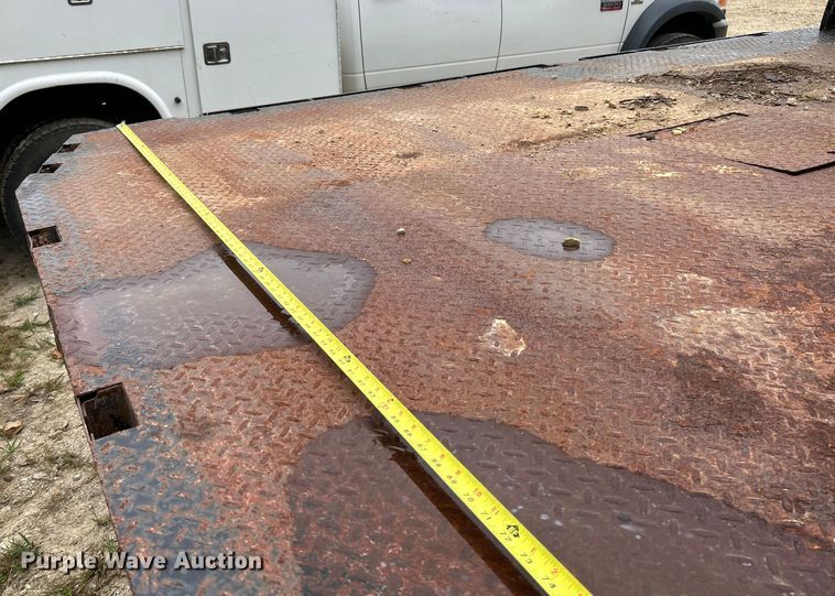 image for item NL9607 2012 Ford F550 Super Duty XL  flatbed truck