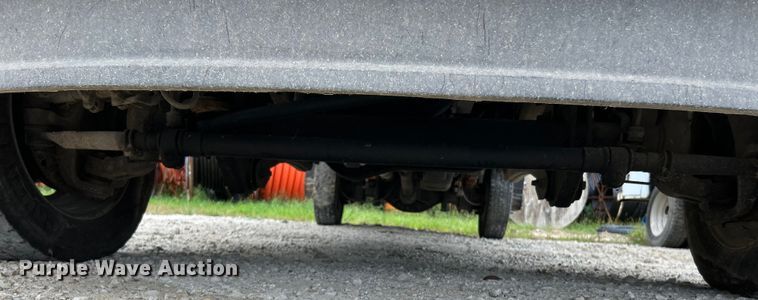 image for item NL9607 2012 Ford F550 Super Duty XL  flatbed truck