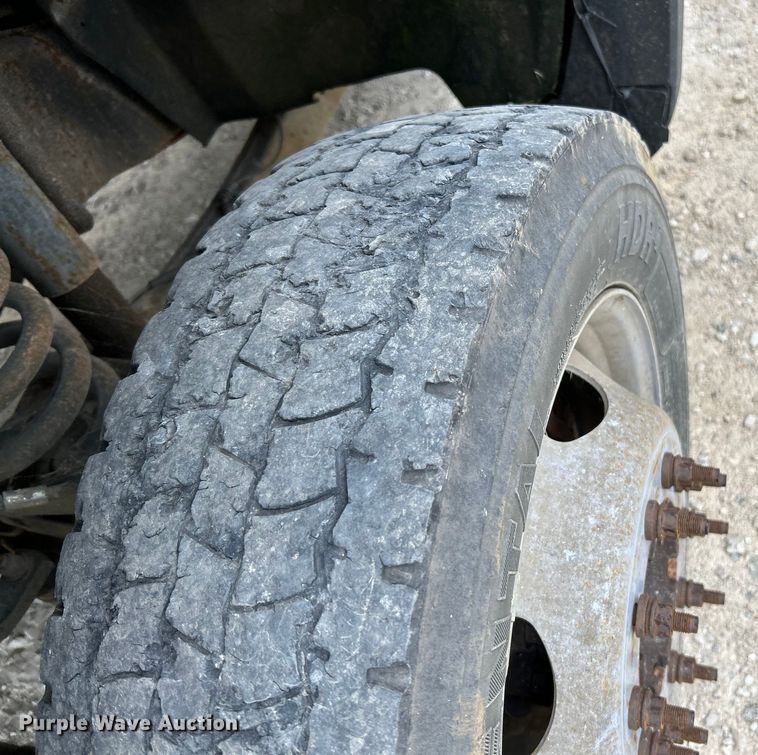 image for item NL9607 2012 Ford F550 Super Duty XL  flatbed truck