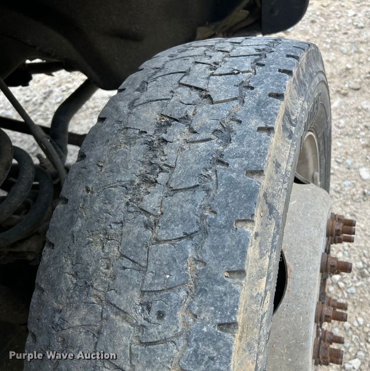 image for item NL9607 2012 Ford F550 Super Duty XL  flatbed truck