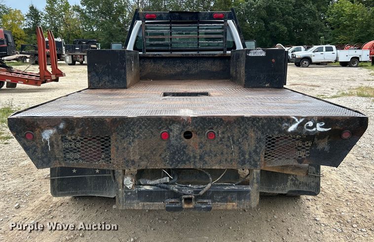 image for item NL9609 2012 Ford F550 Super Duty XL  flatbed truck