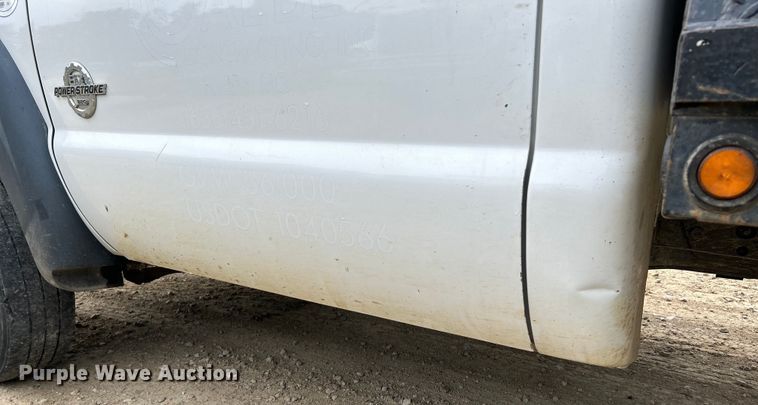 image for item NL9609 2012 Ford F550 Super Duty XL  flatbed truck