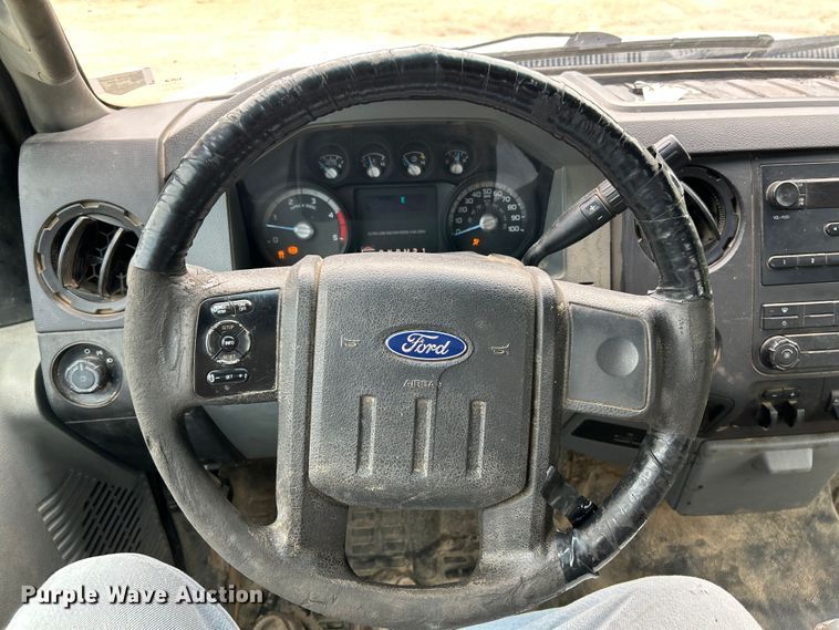 image for item NL9609 2012 Ford F550 Super Duty XL  flatbed truck