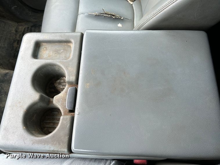 image for item NL9609 2012 Ford F550 Super Duty XL  flatbed truck