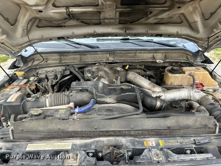 image for item NL9609 2012 Ford F550 Super Duty XL  flatbed truck