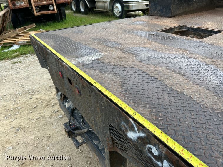 image for item NL9609 2012 Ford F550 Super Duty XL  flatbed truck