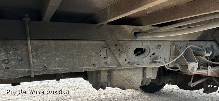 image for item NL9609 2012 Ford F550 Super Duty XL  flatbed truck