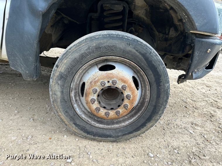 image for item NL9609 2012 Ford F550 Super Duty XL  flatbed truck