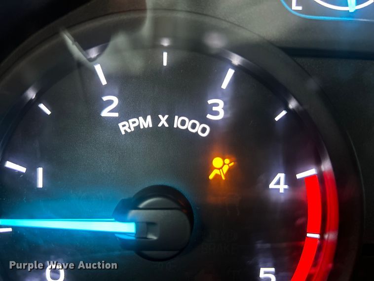 image for item NL9610 2018 Ford F550 Super Duty XL  Crew Cab flatbed truck