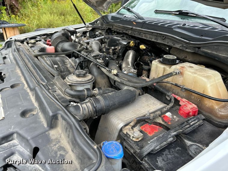 image for item NL9610 2018 Ford F550 Super Duty XL  Crew Cab flatbed truck