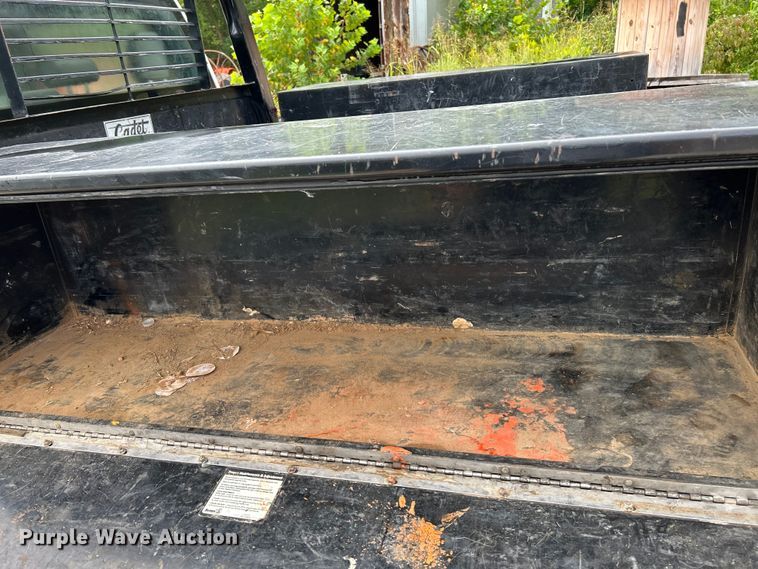 image for item NL9610 2018 Ford F550 Super Duty XL  Crew Cab flatbed truck