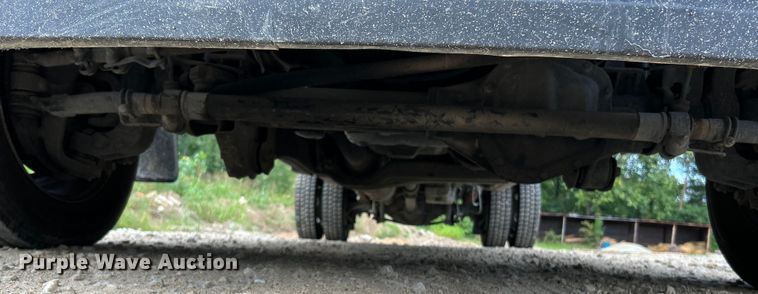 image for item NL9610 2018 Ford F550 Super Duty XL  Crew Cab flatbed truck