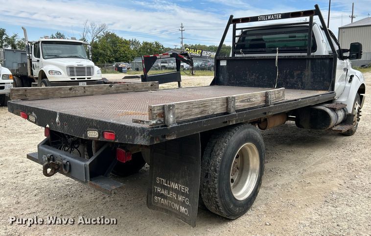 image for item NL9611 2007 Ford F650 Super Duty XL  flatbed truck