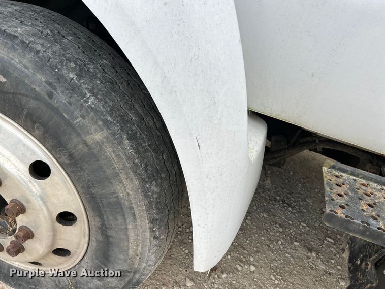 image for item NL9611 2007 Ford F650 Super Duty XL  flatbed truck