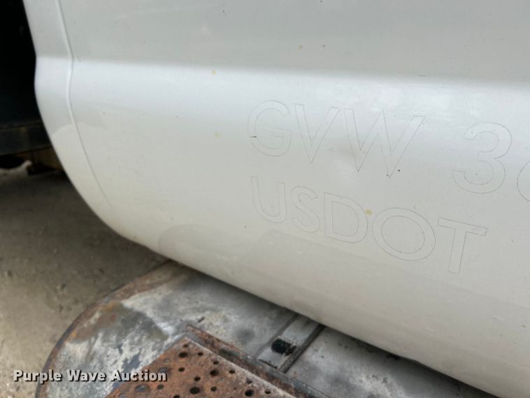 image for item NL9611 2007 Ford F650 Super Duty XL  flatbed truck