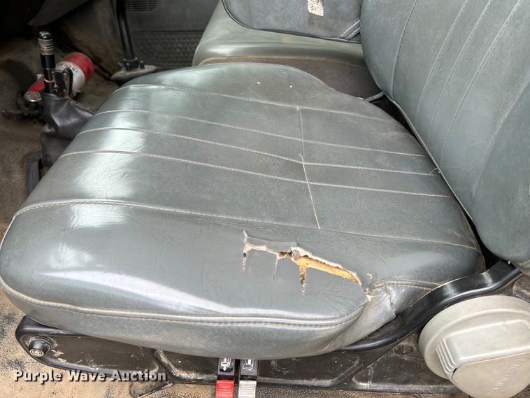 image for item NL9611 2007 Ford F650 Super Duty XL  flatbed truck