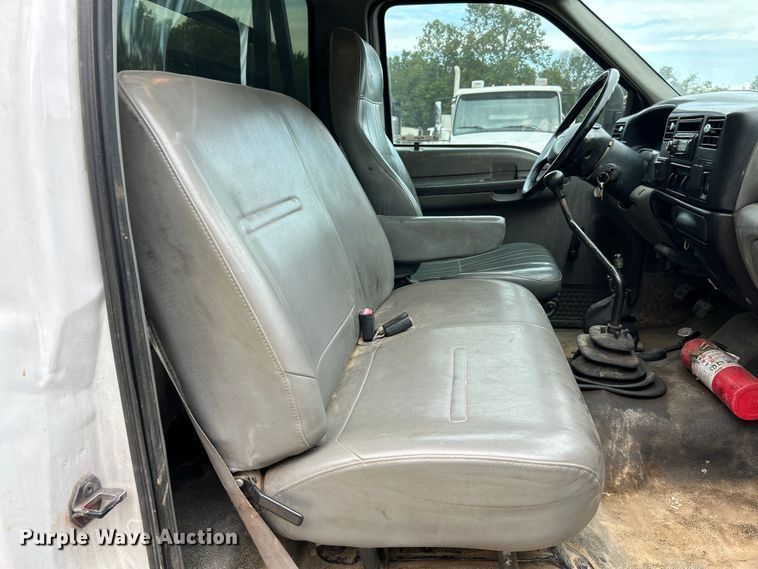 image for item NL9611 2007 Ford F650 Super Duty XL  flatbed truck