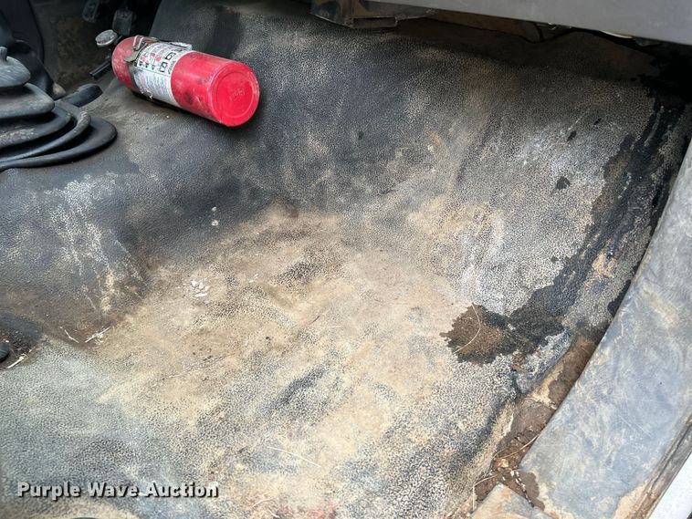 image for item NL9611 2007 Ford F650 Super Duty XL  flatbed truck