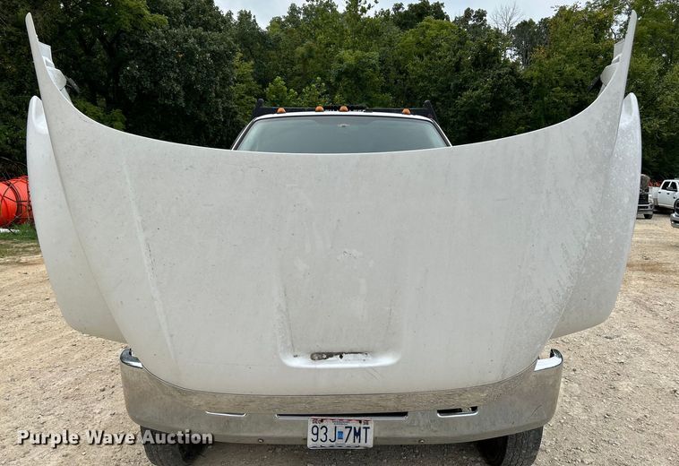 image for item NL9611 2007 Ford F650 Super Duty XL  flatbed truck