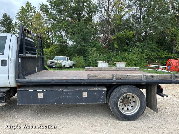 image for item NL9611 2007 Ford F650 Super Duty XL  flatbed truck