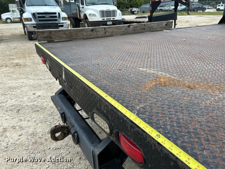 image for item NL9611 2007 Ford F650 Super Duty XL  flatbed truck