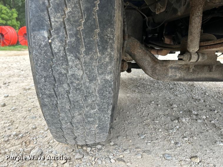 image for item NL9611 2007 Ford F650 Super Duty XL  flatbed truck