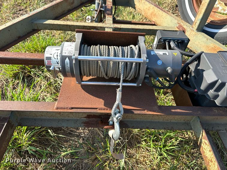 image for item NP9455 2014 Leon's Welding  car trailer