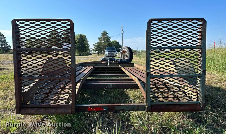 image for item NP9455 2014 Leon's Welding  car trailer