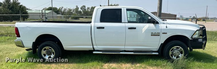 image for item NP9469 2013 Dodge Ram 2500  Crew Cab pickup truck