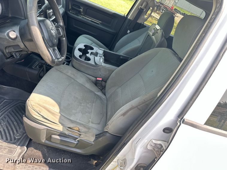 image for item NP9469 2013 Dodge Ram 2500  Crew Cab pickup truck