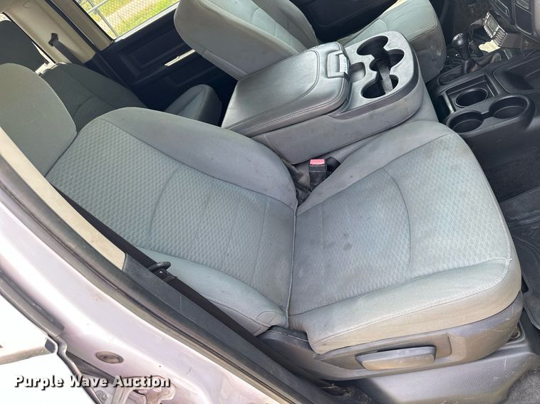 image for item NP9469 2013 Dodge Ram 2500  Crew Cab pickup truck