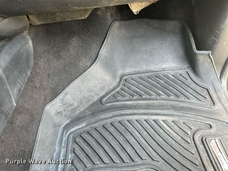 image for item NP9469 2013 Dodge Ram 2500  Crew Cab pickup truck