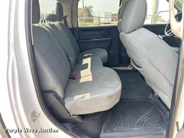 image for item NP9469 2013 Dodge Ram 2500  Crew Cab pickup truck