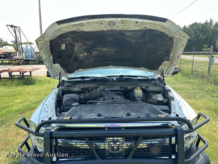 image for item NP9469 2013 Dodge Ram 2500  Crew Cab pickup truck