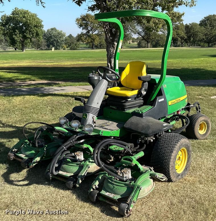 image for item NP9471 John Deere 8800 lawn mower