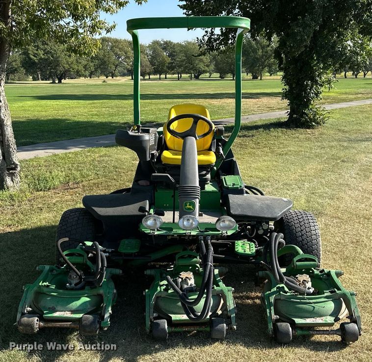 image for item NP9471 John Deere 8800 lawn mower