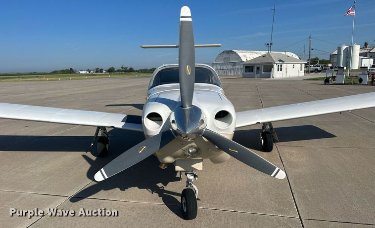 image for item NP9949 1978 Piper Lance II PA32RT-300  airplane