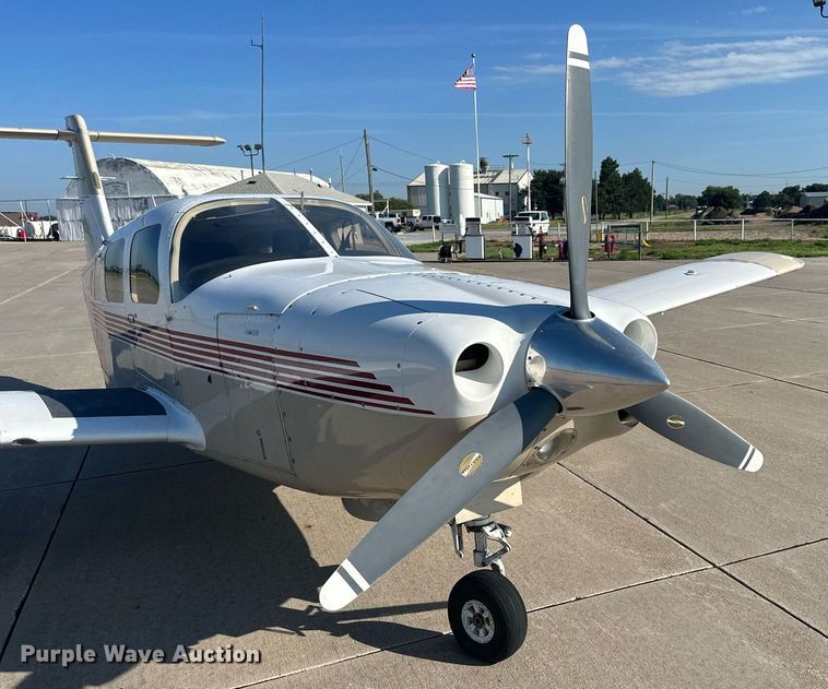 image for item NP9949 1978 Piper Lance II PA32RT-300  airplane