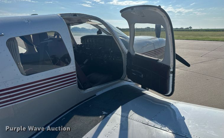 image for item NP9949 1978 Piper Lance II PA32RT-300  airplane