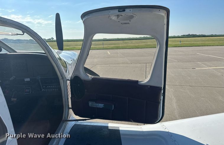 image for item NP9949 1978 Piper Lance II PA32RT-300  airplane