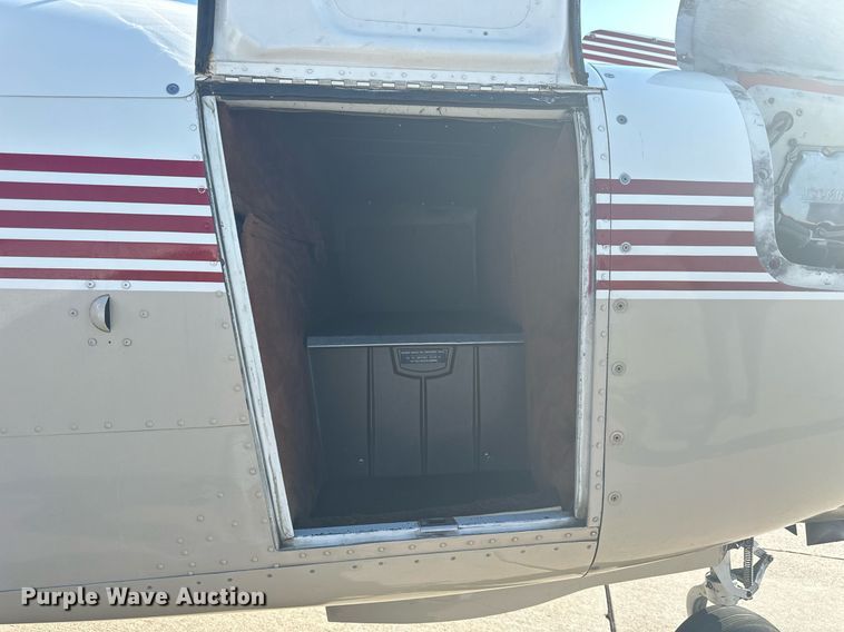 image for item NP9949 1978 Piper Lance II PA32RT-300  airplane