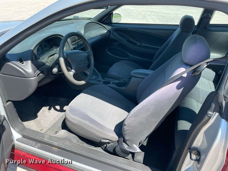 image for item NT9409 2001 Ford Mustang