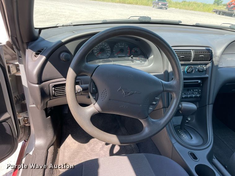 image for item NT9409 2001 Ford Mustang