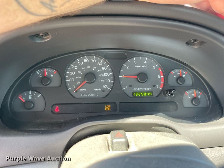 image for item NT9409 2001 Ford Mustang