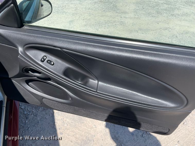 image for item NT9409 2001 Ford Mustang