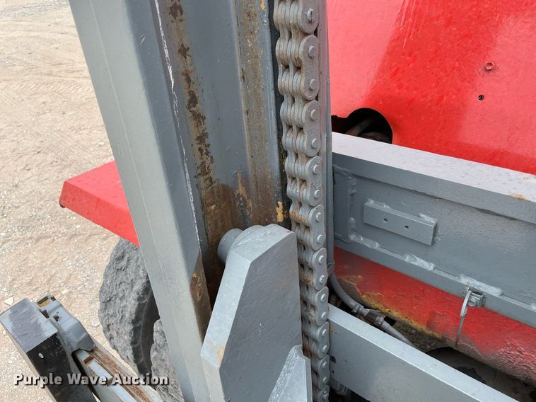 image for item NT9434 Toyota FDU70  forklift